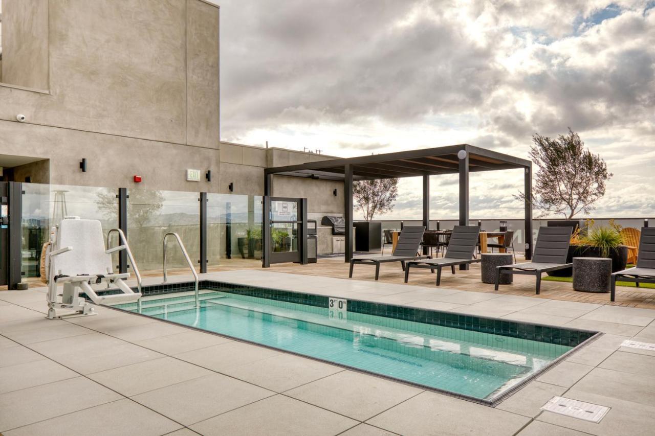 Apartment Culver 3br W Pool Gym Wd Near Bars Lax-969